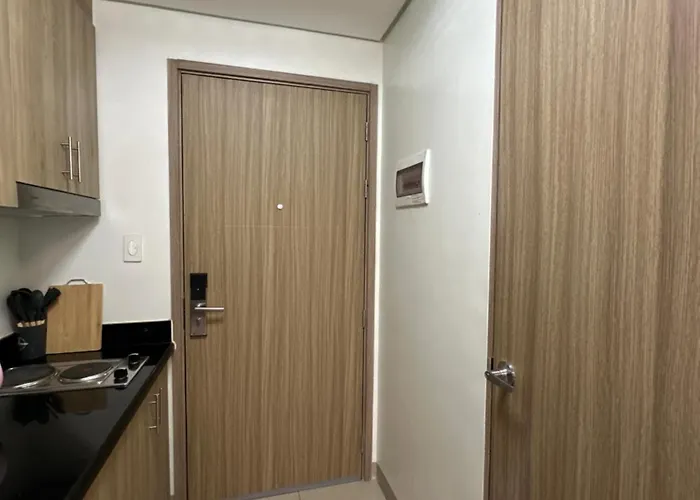Mall Of Vermilion Grand Apartment Manila